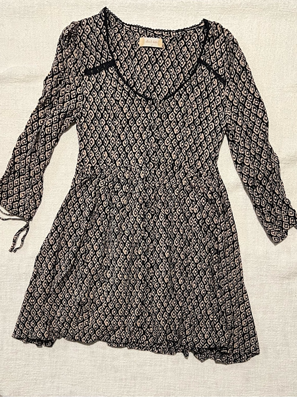 Altar'd State Black and Tan Geometric Long Sleeve Flowy Dress